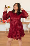 Mia Sequin Dress in Wine