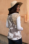Trend in Taupe Top
