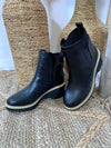Corkys Basic Boot in Black